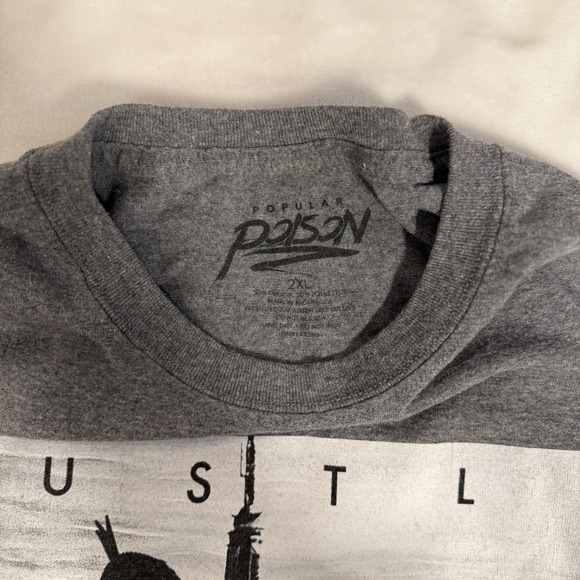 Hustle Snake Cityscape Graphic Tee Men's Gray Urban Streetwear Short SleeveShirt - Picture 3 of 6